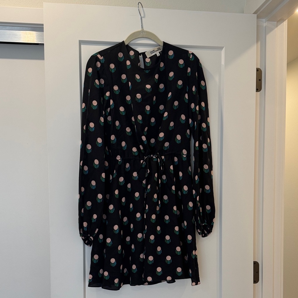 Diane Von Furstenberg Silk Short black Dress with Pink Polka Dots